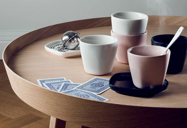 Iittala x Issey Miyake cups in vitroporcelaine in white, pink, and dark green. | IITTALA