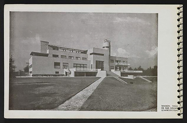 Early photographs of the exterior and the children’s dining room, from Mallet-Stevens’s Une demeure 1934 (originally published in <em>De L’Architecture D’Aujourd’hui</em>), show the house in its original glory. | ©ROBERT MALLET-STEVENS—ADAGP/©PHILIPPE BERTHÉ-CMN