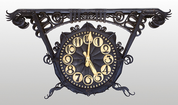 This c. 1920 clock comes from the lobby of the Koninklijke Hollandsche Lloyd building. | COURTESY OF THE WOLFSONIAN-FIU, MIAMI BEACH, FLORIDA