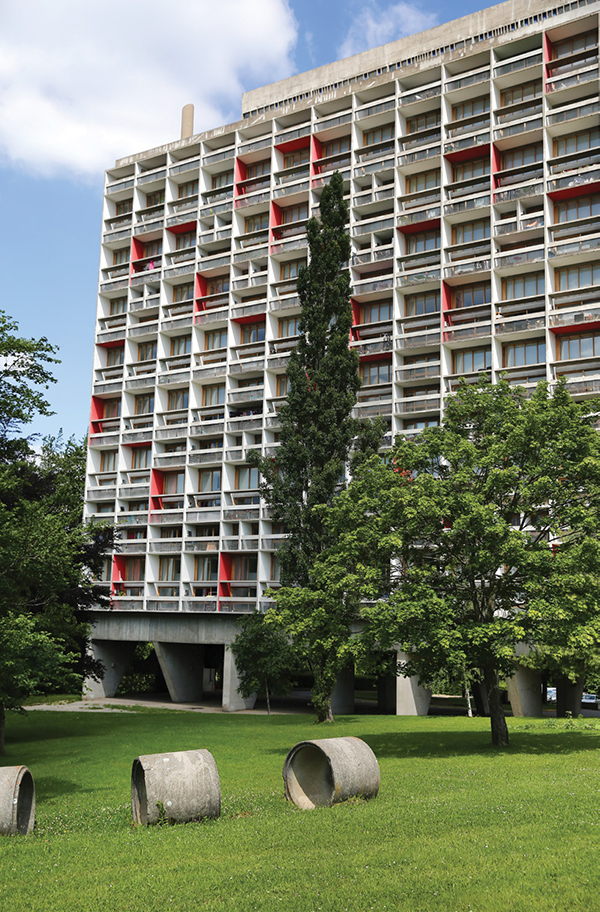 Each apartment in the housing unit boasts a loggia, which, along with the park environment, was important to Le Corbusier’s philosophy for Firminy-Vert. | HUBERT GENOUILLAC/PHOTUPDESIGN, COURTESY FONDATION LE CORBUSIER