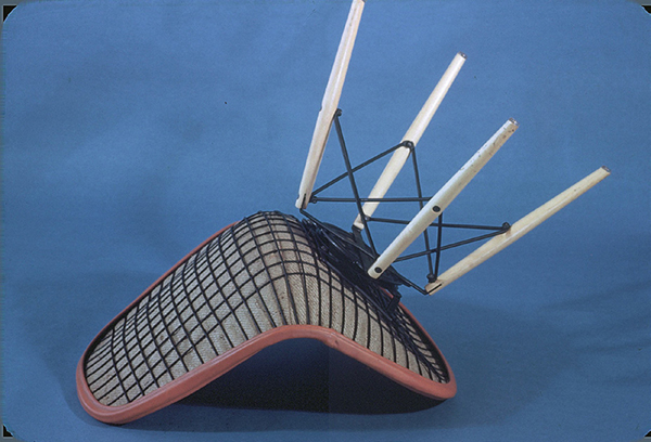 Underside of a PKW swivel chair by Charles and Ray Eames for Herman Miller, 1951 (cropped).