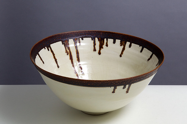 Lucie Rie, Bowl, 1949, courtesy of York Museums Trust