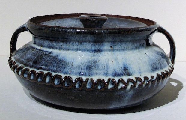 http://modernmag.com/wp-content/uploads/2017/04/Ladi-Kwali-Bowl-with-cover-ca-1960s-glazed-stoneware-H-4.5x9.5-ins.2.jpg